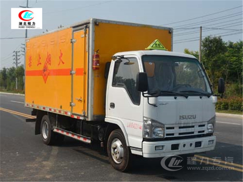 慶鈴4.2米易燃液體廂式運輸車【三類 藍牌】