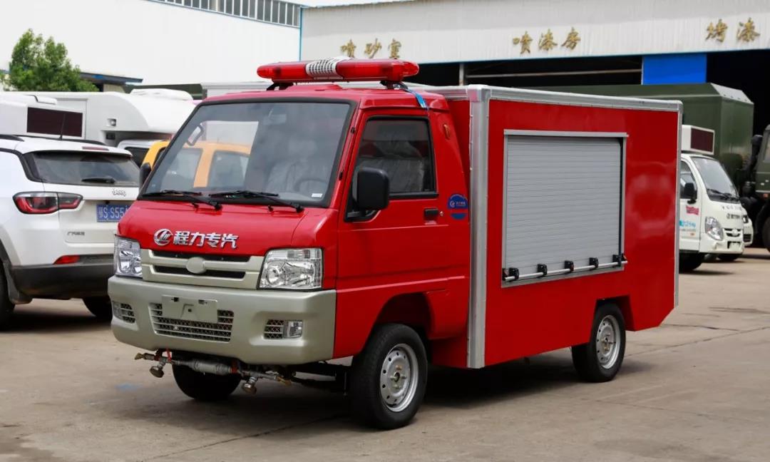為國家電網提供一流產品，程力新能源人工智能搶險救援車首批訂單圓滿交車