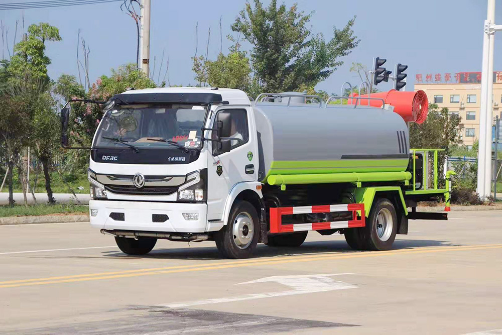 國六·東風凱普特【8方】霧炮車#30-40米