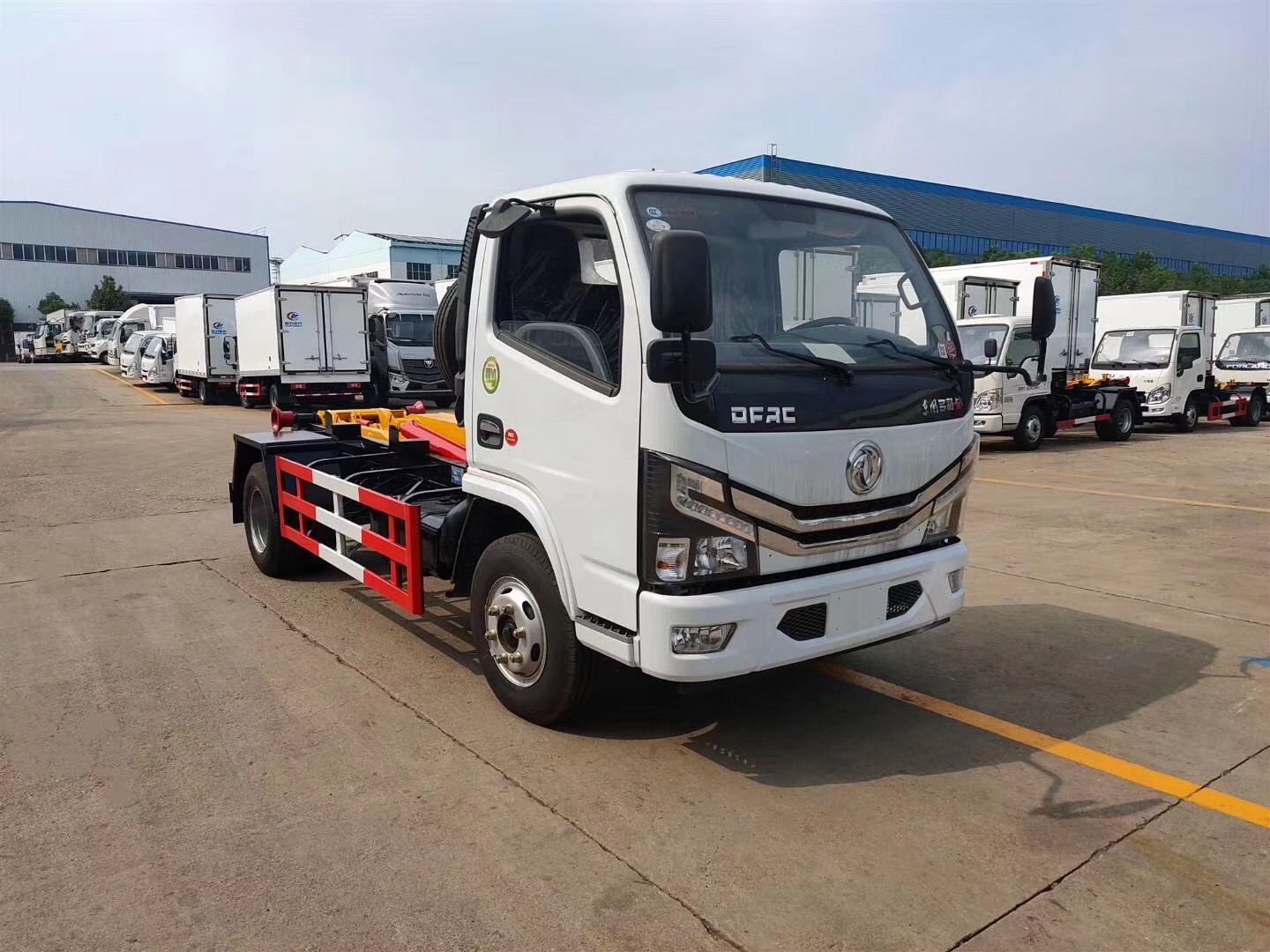 國六·東風多利卡【5方】勾臂垃圾車