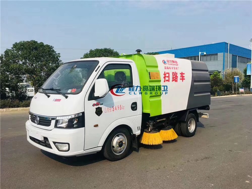 國六.東風途逸【0.8方水.2方塵】掃路車