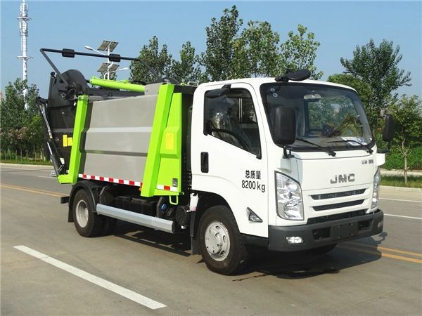 國六江鈴7方無泄漏后裝垃圾車