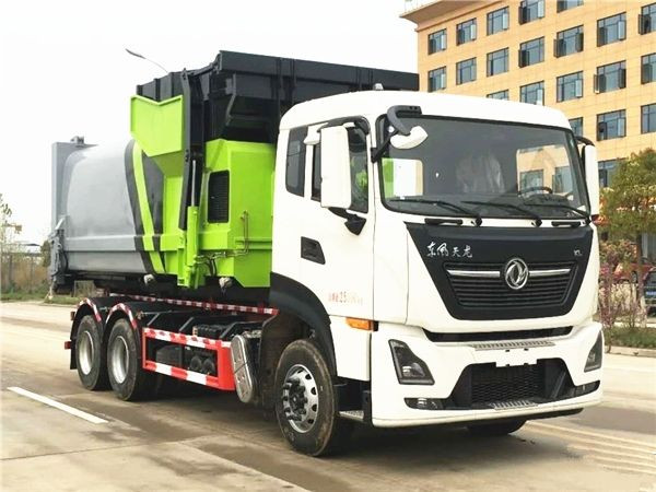 國六東風天龍勾臂垃圾車（18方）