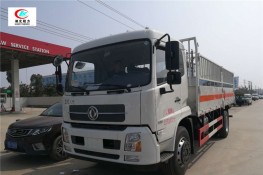 東風天錦6.6米氣瓶運輸車【二類】