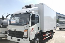 (廂長4.0米)重汽豪沃冷藏車