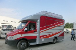 (廂長(zhǎng)4.1米)依維柯房車型餐車