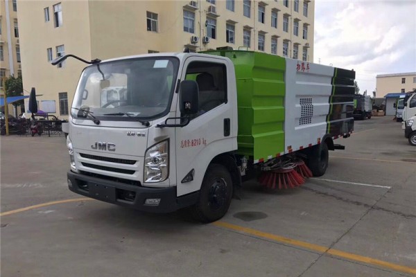 江鈴凱銳掃路車【2.5方水 5方塵】