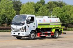 東風多利卡5方灑水車
