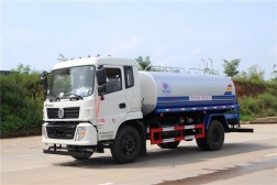 東風專底12方灑水車