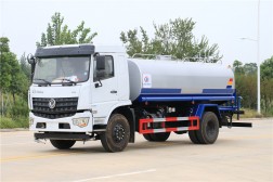 東風專底D3L14方灑水車