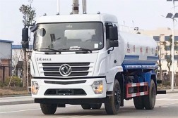 東風專底D3S14方灑水車