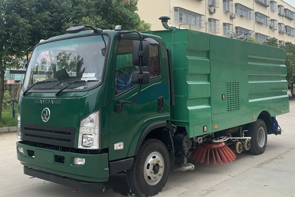柳汽洗掃車