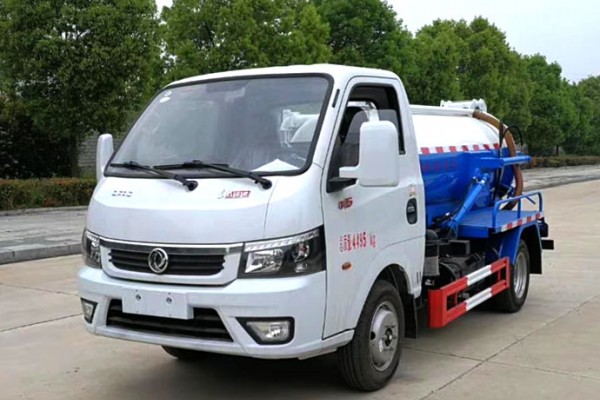 東風途逸2方吸污車