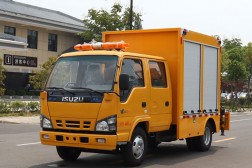 五十鈴折臂吊搶險排水泵車