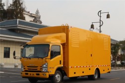 五十鈴100kw-200KW電源車