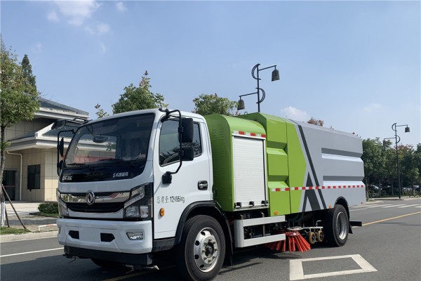 東風凱普特  電動洗掃車