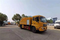 東風天錦12方清洗吸污車
