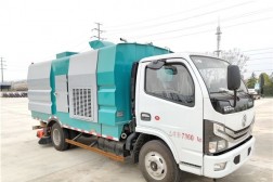 國六小多利卡新款后置滾刷吸塵車