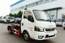 國六東風勾臂垃圾車（3方）
