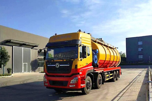 東風(fēng)前四后八清洗吸污車