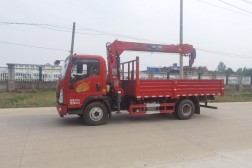 國六重汽豪曼6.3噸隨車吊