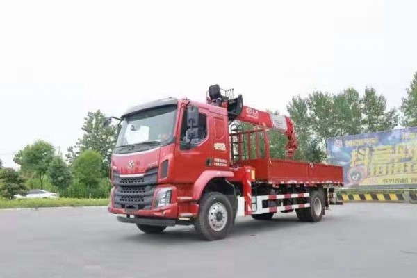國六柳汽單橋長興8噸吊機