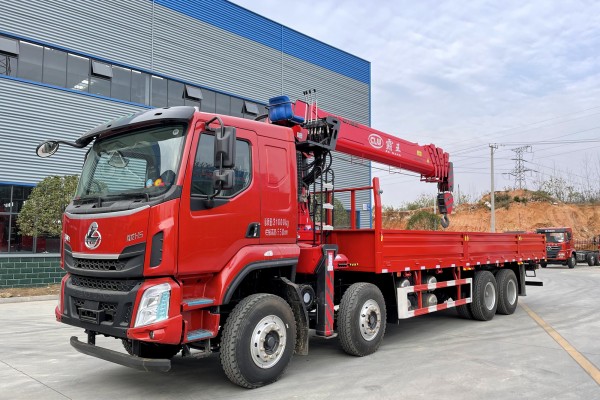 柳汽乘龍前四后八14噸隨車吊(國六)